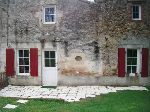 Hotel Gite Le Puy Rabasteau Chantonnay Exteriér fotografie